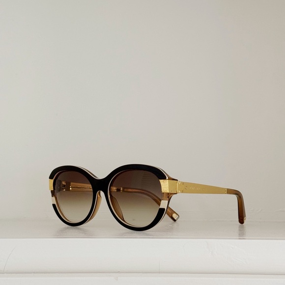 Louis Vuitton ~ Logo Petit Cat-Eye Sunglasses (gold maron Z0487E) - Picture 4 of 10